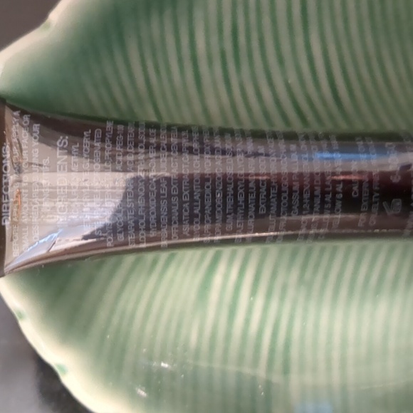 Face Primer - Picture 3 of 3